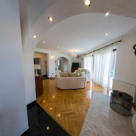 White Pearl Luxus * بيهاتش