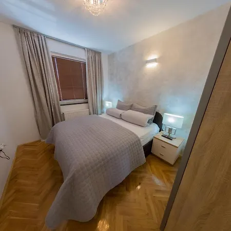 White Pearl Luxus شقة